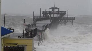 VIDEO | Impact of Hurricane Ian collapses part of Cherry Grove Pier in North Myrtle Beach