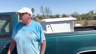 Fort Myers Beach shop owner reacts to Hurricane Ian aftermath