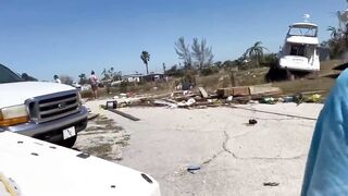 Fort Myers Beach shop owner reacts to Hurricane Ian aftermath