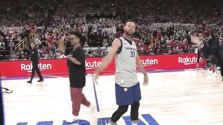 Stephen Curry & Klay Thompson Win Japan Games 3-Point Contest