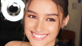 Liza Soberano TWERK Dance Kasama si Destiny Rogers VIRAL NA Dahil sa Lambot ng Katawan Niya!