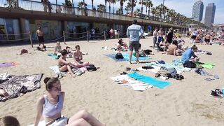 Beach Walk Spain - Beautiful Beach - Barceloneta Beach 2022