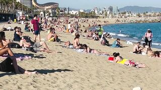 Beach Barceloneta????????Barcelona beach walk