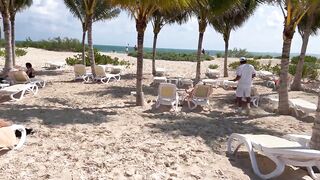 Riu Latino in Costa Mujeres: How close is the beach from the hotel?