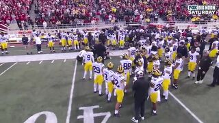 Michigan Coach Mike Hart Collapses on Sideline During Game vs Indiana | 2022 College Football