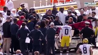 Michigan Coach Mike Hart Collapses on Sideline During Game vs Indiana | 2022 College Football