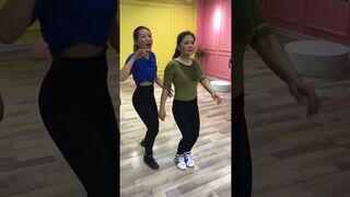 Kiat Juddai Homeworkout Aerobic Yoga Fitnesblender Musculos FitTuber YogawithAdriene ChloeTing C1.67