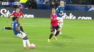 EVERTON 1-2 MAN UNITED | Premier League highlights