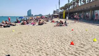 Beach Barceloneta????????Barcelona beach walk