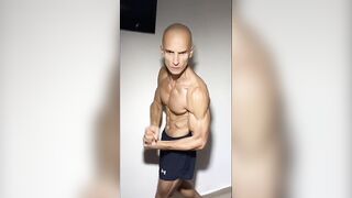 Real life anime physique...