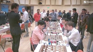 Magnus Carlsen WATCHES His TEAM GAMES like a COACH After He Finished His Game in European Club Cup