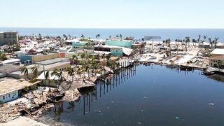 Fort Myers Beach Florida Afte Hurricane Ian