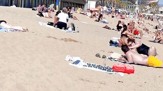 Beach Barceloneta????????Barcelona beach walk