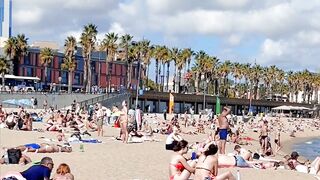 Beach Barceloneta????????Barcelona beach walk