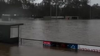 The wrath of nature hit Australia! River stream flooded the city of Bendigo, Victoria