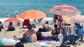 Beach Sant Sebastia ????????Barcelona beach walk