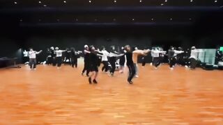 달려라 방탄 RUN BTS Dance Practice clips (posted by THV Instagram story)????