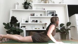 Yoga full body stretch | women Yoga (4K Video)