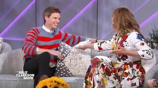 Emily Deschanel & Eddie Redmayne Have Celebrity Amnesia