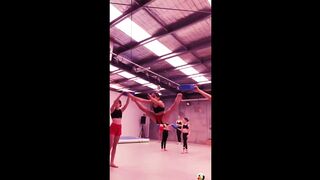 stunts #osmgymnast dancer #copyrightfreegirl #dance#viralvideo #cabaredance #WORKOUT#yoga#