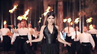 DANNA - VSEKI DA YA ZNAE / Данна - Всеки да я знае (Official Video)