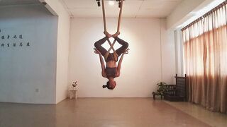 Aerial yoga aerial dance 空中瑜伽 空瑜舞韵 腰挂篇 倒挂的蜘蛛侠v蜘蛛精