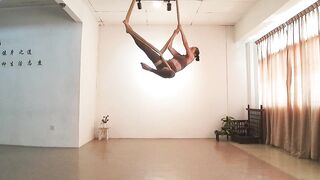 Aerial yoga aerial dance 空中瑜伽 空瑜舞韵 腰挂篇 倒挂的蜘蛛侠v蜘蛛精