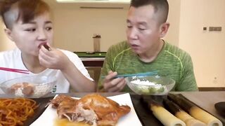 为了吃怎么能这样呢#eating show#eating challenge#husband and wife eating food#eating#mukbang #asmr eating