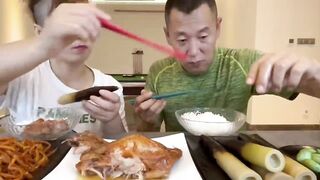 为了吃怎么能这样呢#eating show#eating challenge#husband and wife eating food#eating#mukbang #asmr eating