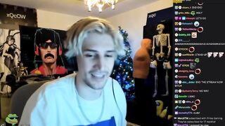 xQc kiss NYYXXII before she let him continue stream