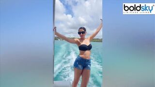 Nora Fatehi ने Bikini पहन पानी में लगाई आग Mauritius Vacation Video Viral । Boldsky *Entertainment