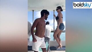 Nora Fatehi ने Bikini पहन पानी में लगाई आग Mauritius Vacation Video Viral । Boldsky *Entertainment