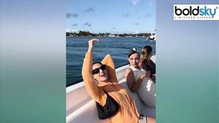 Nora Fatehi ने Bikini पहन पानी में लगाई आग Mauritius Vacation Video Viral । Boldsky *Entertainment