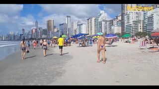 Praia Central em Balneário Camboriú ???????? Brasil ☀️ ???????? #beach