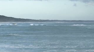 The Noosa Bar and Main Beach. Sunday morning, November 6, 2022.