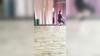 My daily ballet dancer stretches and all the different classes in my home studio