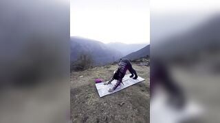 Yoga Asanas flow| Morning streching| Yoga Everywhere| Surya namaskar| uttrakhand| @Mandrishtiyog