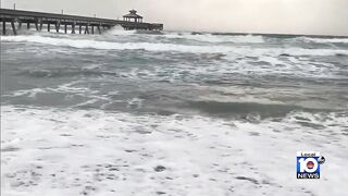 Big waves already spotted in Deerfield Beach as Tropical Storm Nicole nears Florida coast