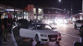 Thanksgiving travelers warn of traffic, waits while traveling to San Diego International Airport