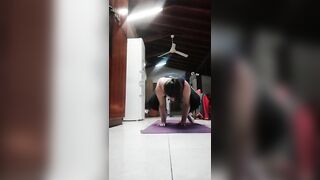 Faccio l'albero e provo una nuova posizione yoga, c'è la farò??? ????????????