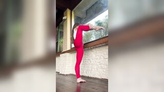 split workout. contortion flexibility. flexible girl