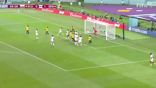 Koulibaly steals the show | Ecuador v Senegal | FIFA World Cup Qatar 2022