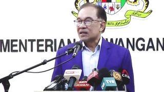 Don't challenge me, Anwar tells Muhyiddin