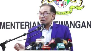 Don't challenge me, Anwar tells Muhyiddin