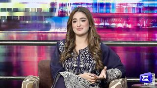 Model's Reaction on Qaiser Piya Shirt | Mazaaq Raat