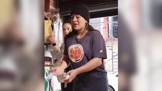 Robo en una tienda de bikinis por una extraña razón