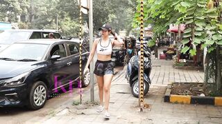 Malaika Arora Stunning ???????? Spotted outside Diva Yoga In Bandra