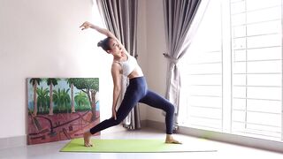 Power Yoga & Stretching - Yoga in Room