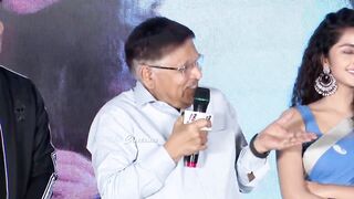 Allu Aravind And Anupama Parameswaran FUNNY Moments At 18 Pages Movie Press Meet | Tupaki