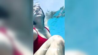 Mallu Actress Neha Iyer Hot Bikini &Cleavage Show Exclusive ????